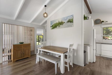 Photo of property in 36 Elliston Crescent, Stanmore Bay, Whangaparaoa, 0932