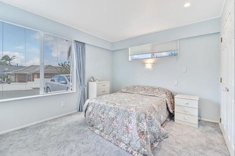 Photo of property in 10 Tytus Place, Conifer Grove, Takanini, 2112