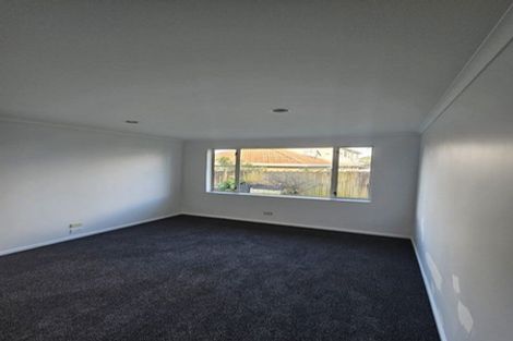 Photo of property in 2 Etwall Court, Dannemora, Auckland, 2016