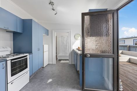 Photo of property in 10 Dick Street, South Dunedin, Dunedin, 9012