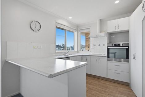 Photo of property in 12 Marshwood Place, Papamoa Beach, Papamoa, 3118