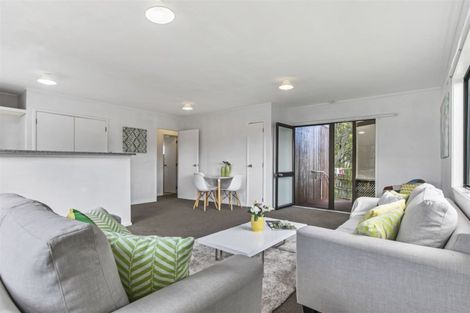 Photo of property in 103b Woodglen Road, Glen Eden, Auckland, 0602