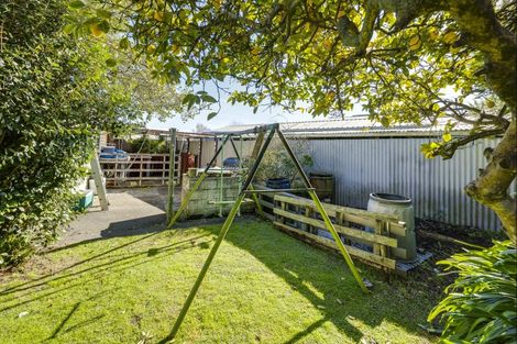 Photo of property in 28 Henley Crescent, Pirimai, Napier, 4112