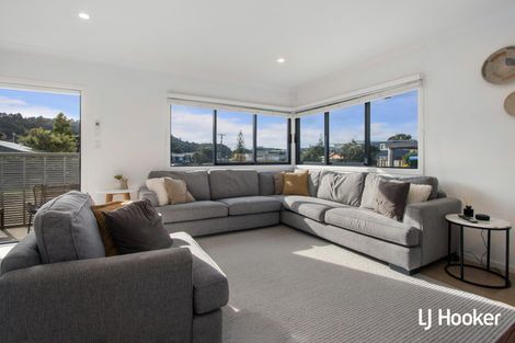 Photo of property in 17 Brighton Road, Waihi Beach, 3611