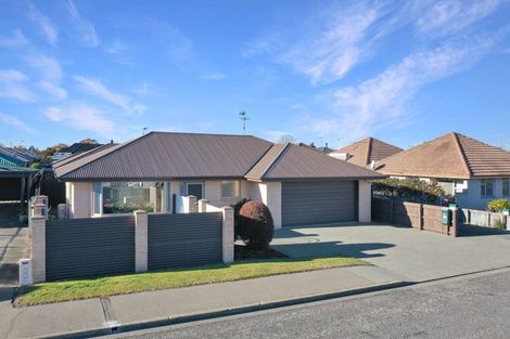 Photo of property in 21 Cox Street, Ashburton, 7700