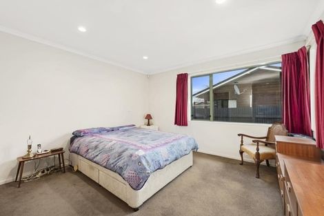 Photo of property in 10a Bracken Street, Wallaceville, Upper Hutt, 5018