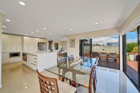 Photo of property in 9 Sampson Avenue, Waiwhakaiho, New Plymouth, 4312