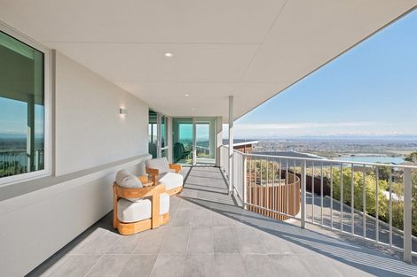 Photo of property in 271 Cannon Hill Crescent, Mount Pleasant, Christchurch, 8081