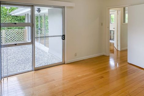 Photo of property in 2/1280 New North Road, Avondale, Auckland, 1026