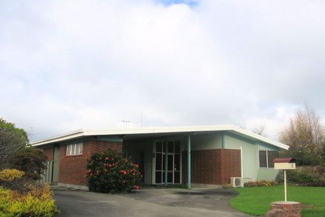 Photo of property in 3 Tabak Crescent, Takaro, Palmerston North, 4412