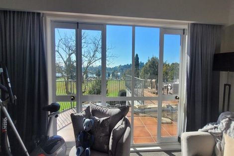 Photo of property in 152 Lake Crescent, Hamilton Lake, Hamilton, 3204