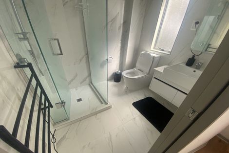 Photo of property in 6e Scotia Place, Auckland Central, Auckland, 1010