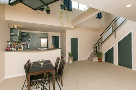 Photo of property in 8/17 Adelaide Road, Mount Cook, Wellington, 6021