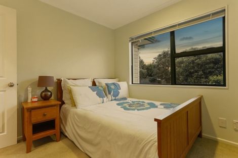 Photo of property in 34 Savoy Road, Orewa, 0931