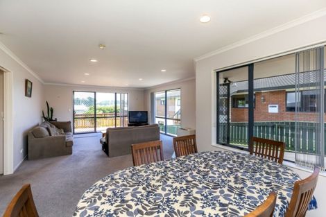 Photo of property in 68 Wairau Road, Oakura, 4314