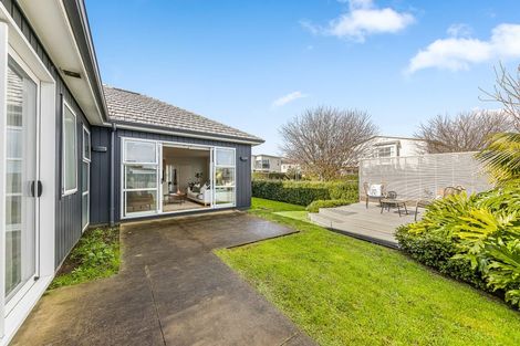 Photo of property in 27 Whenuapai Drive, Whenuapai, Auckland, 0618
