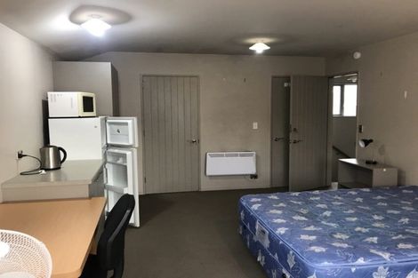 Photo of property in 695 Castle Street North, North Dunedin, Dunedin, 9016