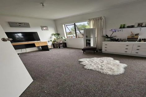 Photo of property in 16 Malcolm Street, Martinborough, 5711