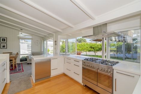 Photo of property in 65 Robinson Road, Whitianga, 3510