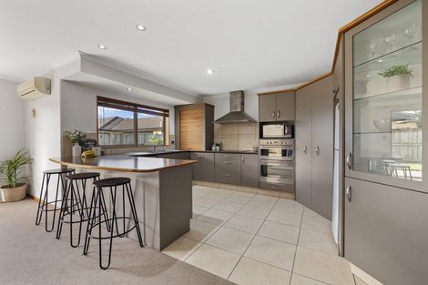 Photo of property in 5 Shire Place, Papamoa Beach, Papamoa, 3118