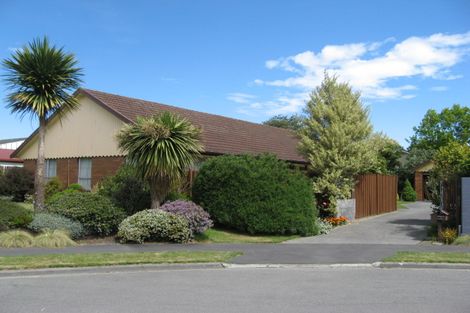 Photo of property in 5 Rachel Place, Avonhead, Christchurch, 8042