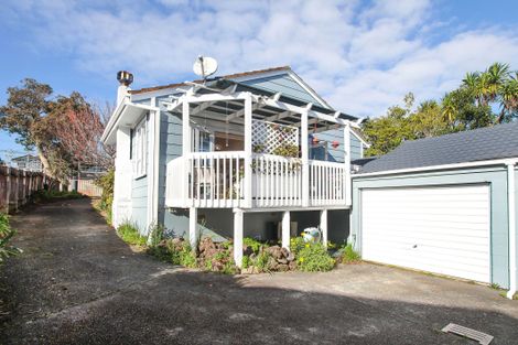Photo of property in 2/162 Deep Creek Road, Torbay, Auckland, 0630