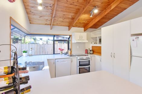 Photo of property in 2/12 Spears Place, Botany Downs, Auckland, 2010