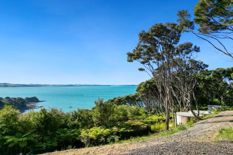 Photo of property in 178 Te Wahapu Road, Russell, 0272