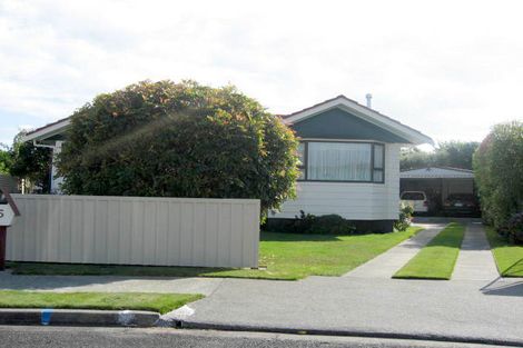 Photo of property in 5 Ash Place, Aramoho, Whanganui, 4500