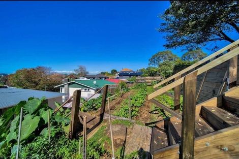 Photo of property in 10 Taunton Place, Lynmouth, New Plymouth, 4310