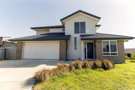 Photo of property in 6 Marine Parade South, Foxton Beach, Foxton, 4815