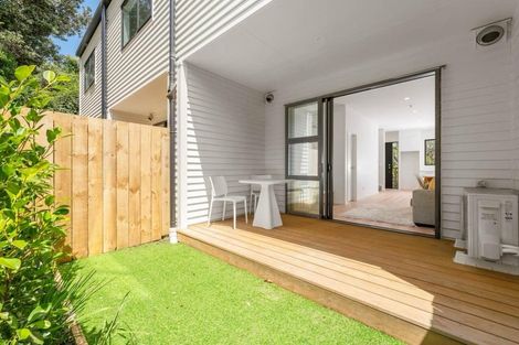 Photo of property in 5/22 Takapu Street, Henderson, Auckland, 0612