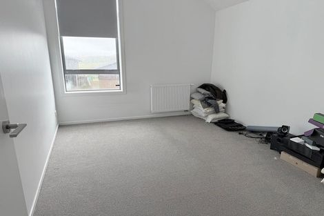 Photo of property in 17 Lemonwood Way, Woodridge, Wellington, 6037