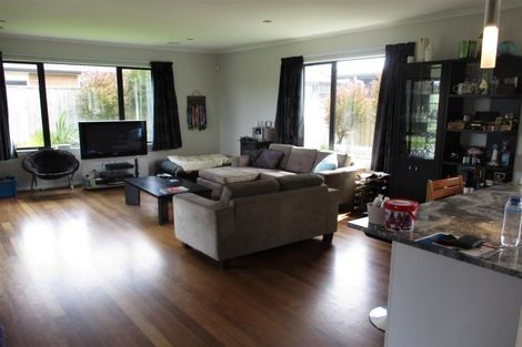 Photo of property in 89 Kotuku Drive, Paraparaumu Beach, Paraparaumu, 5032