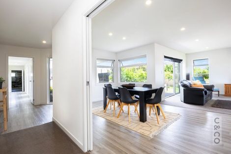 Photo of property in 96 Pohutukawa Parade, Riverhead, 0820
