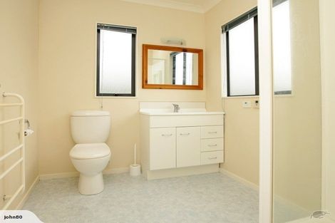 Photo of property in 108a Ashton Fitchett Drive, Brooklyn, Wellington, 6021