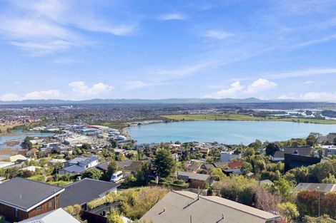 Photo of property in 271 Cannon Hill Crescent, Mount Pleasant, Christchurch, 8081