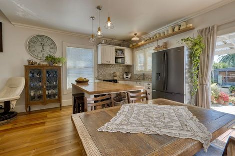 Photo of property in 81 Nelson Crescent, Napier South, Napier, 4110