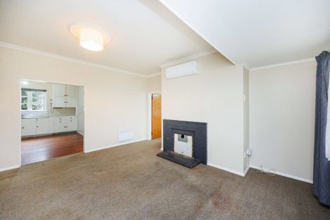 Photo of property in 5 Pahiatua Street, Hokowhitu, Palmerston North, 4410
