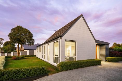 Photo of property in 5 Woodbank Street, Somerfield, Christchurch, 8024