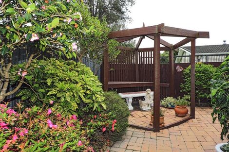 Photo of property in 2/30 Roskilda Crescent, Taradale, Napier, 4112