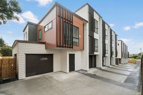 Photo of property in 3/28 Ludlow Terrace, Totara Vale, Auckland, 0627