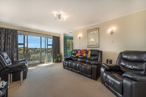 Photo of property in 113 Amanda Avenue, Dinsdale, Hamilton, 3204