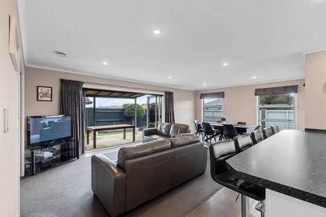 Photo of property in 62 Rosalie Terrace, Kelvin Grove, Palmerston North, 4414