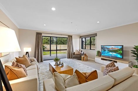 Photo of property in 10 Ascot Way, Orewa, 0931