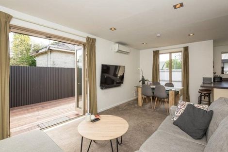 Photo of property in 65 Cleveland Street, Edgeware, Christchurch, 8013