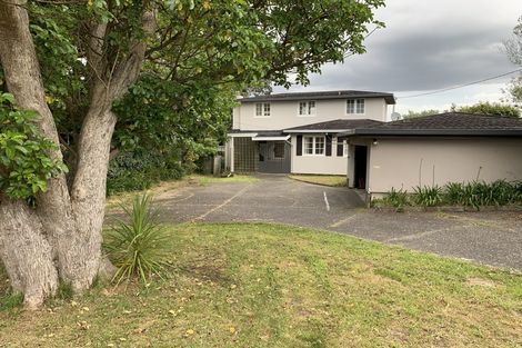 Photo of property in 115 Pupuke Road, Northcote, Auckland, 0627