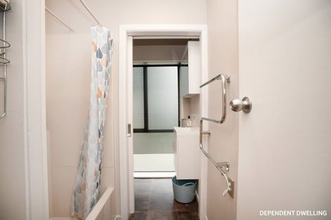 Photo of property in 15 Raglan Avenue, Cloverlea, Palmerston North, 4412