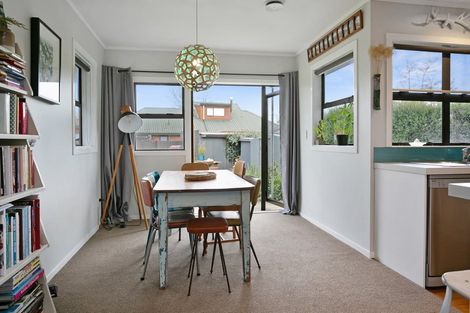 Photo of property in 36 Robinson Street, Cambridge, 3434