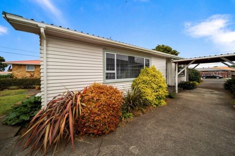 Photo of property in 240 Omata Road, Spotswood, New Plymouth, 4310